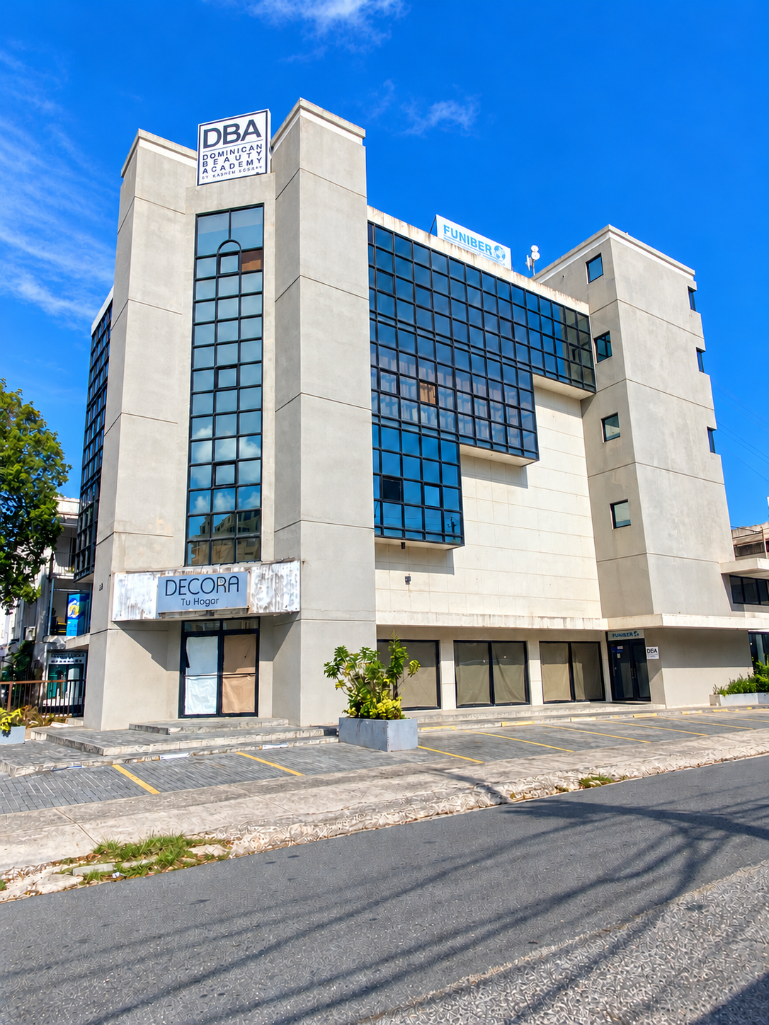 Edificio Corporativo Venta  | La Julia, Santo Domingo