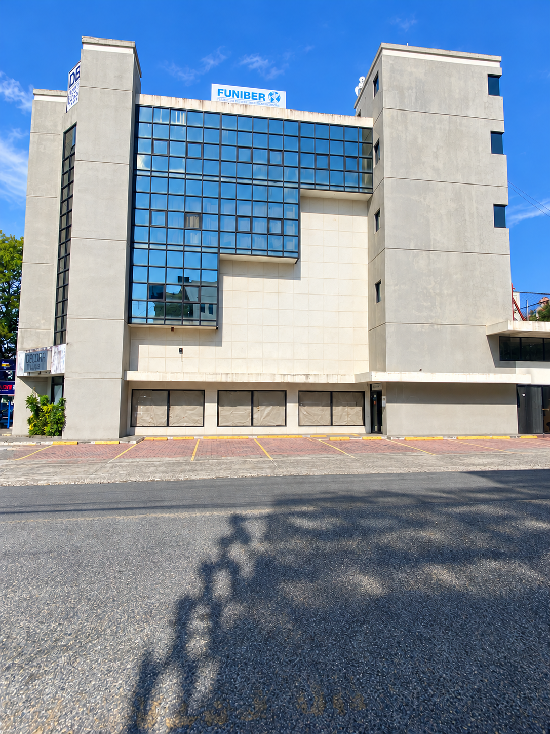 Edificio Corporativo Venta  | La Julia, Santo Domingo