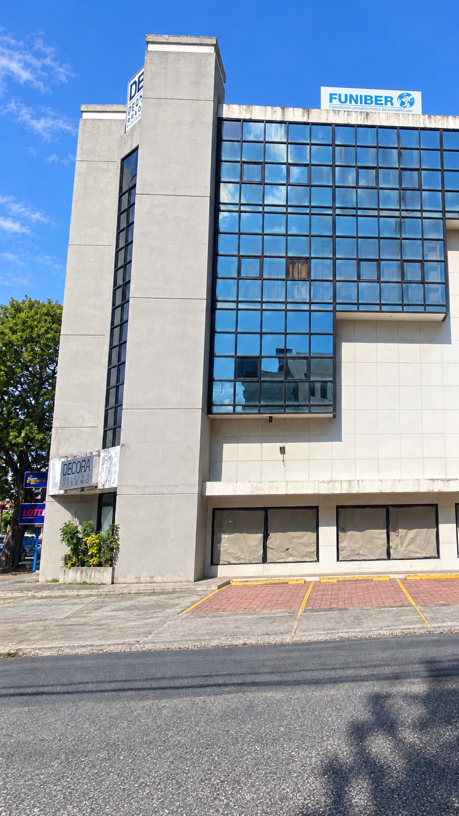 Edificio Corporativo Venta  | La Julia, Santo Domingo