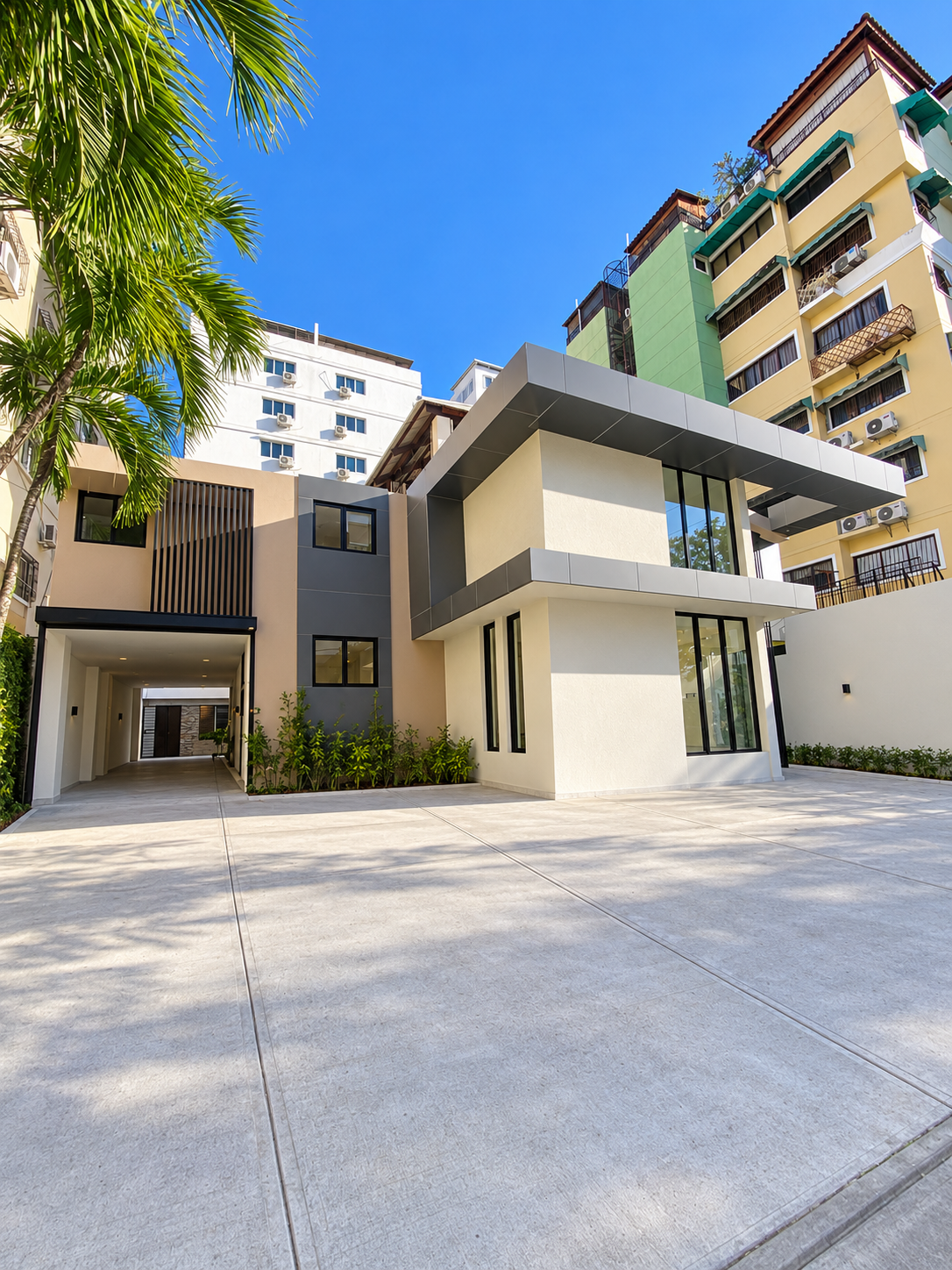 Propiedad comercial en alquiler en El Vergel, Santo Domingo